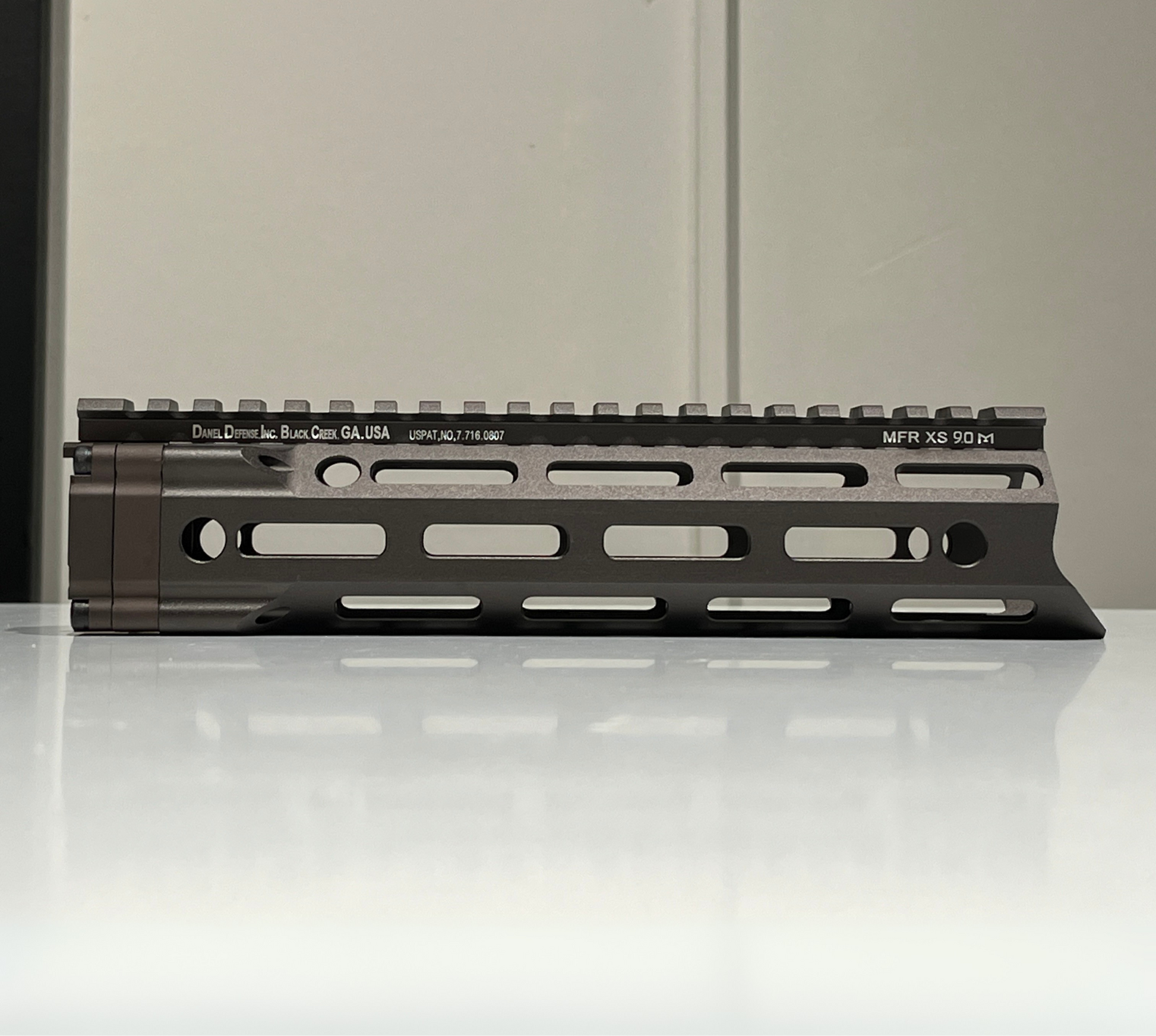 Daniel Defense 9 INCH MFR M-LOK Handguard - Wolf Brown